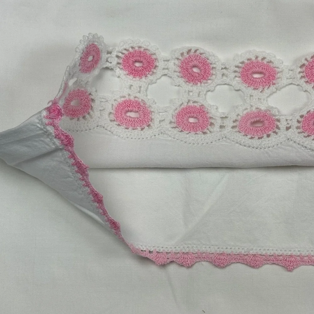 Vintage White Pillowcase Pair Pink Crochet Lace Trim Floral Medallion 20x32